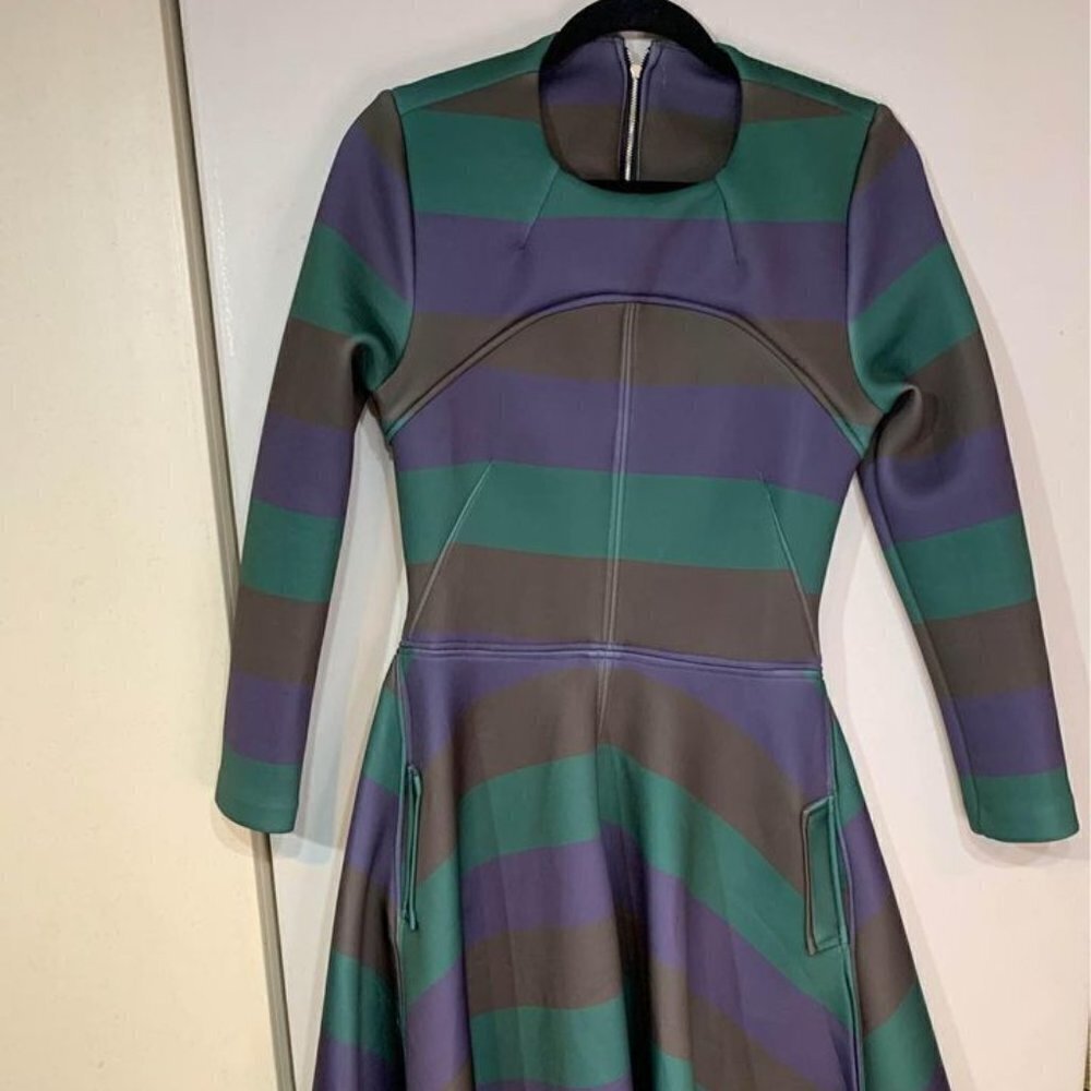 Neoprene Dress. Open Back. Pockets. Size M. A-line. Cocktail Dress. Crew Neck